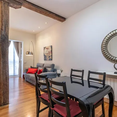 Apartamento Coqueto Y Tranquilo En El Centro Bilbao